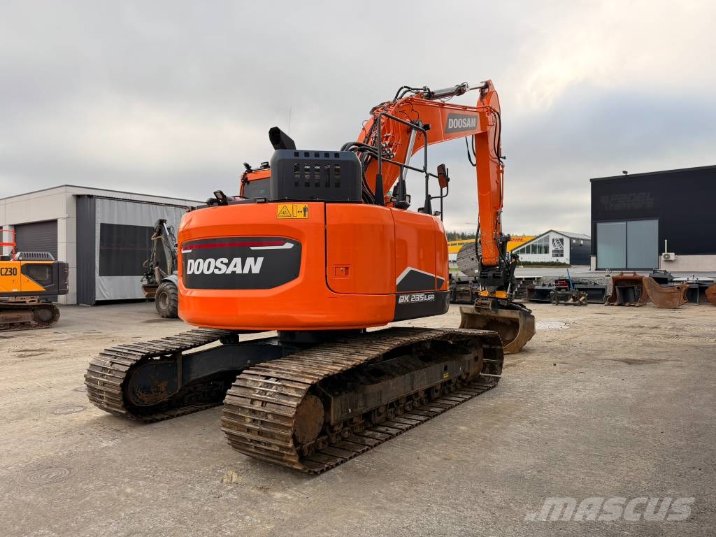 Doosan DX 235 LCR-7 Kāpurķēžu ekskavatori