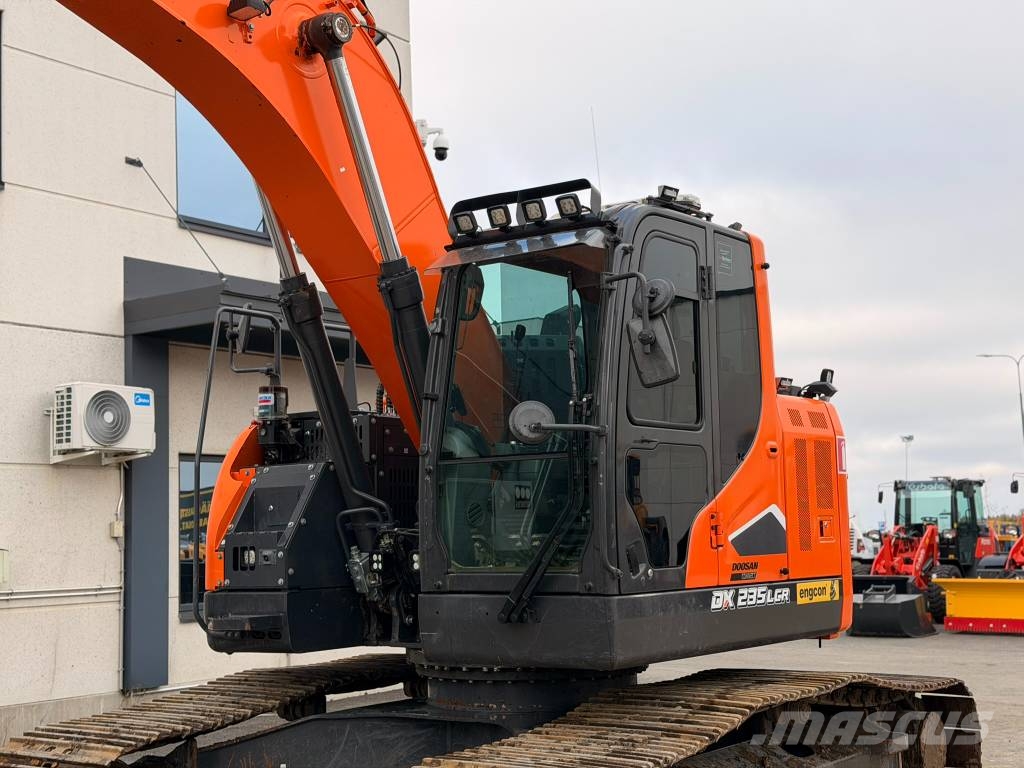 Doosan DX 235 LCR-7 Kāpurķēžu ekskavatori