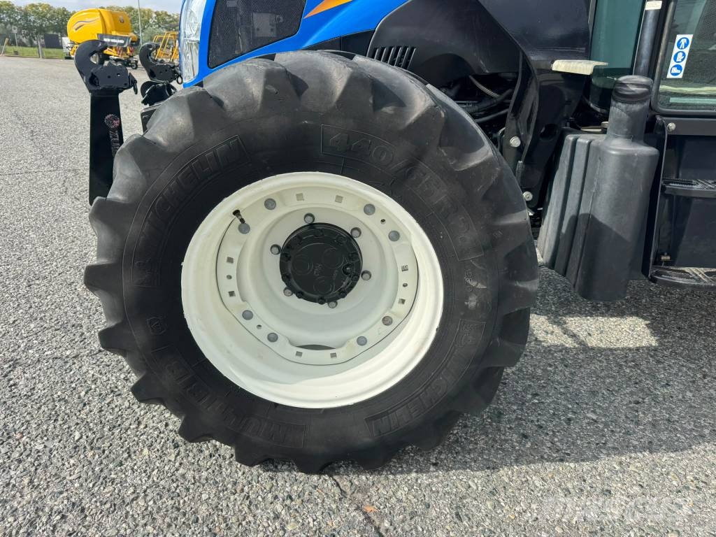 New Holland T 4.105 Traktoren