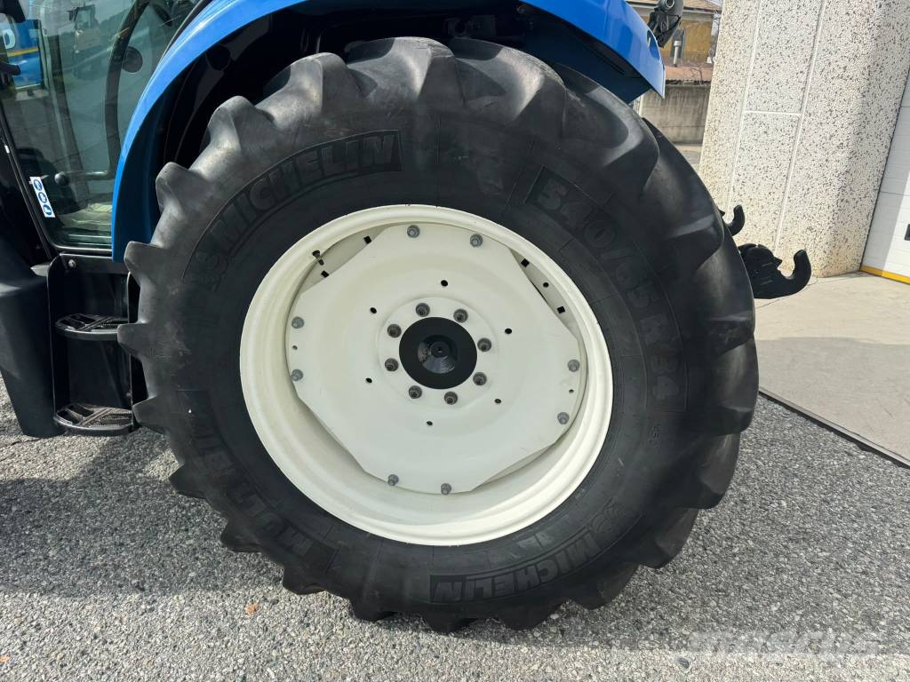 New Holland T 4.105 Traktoren