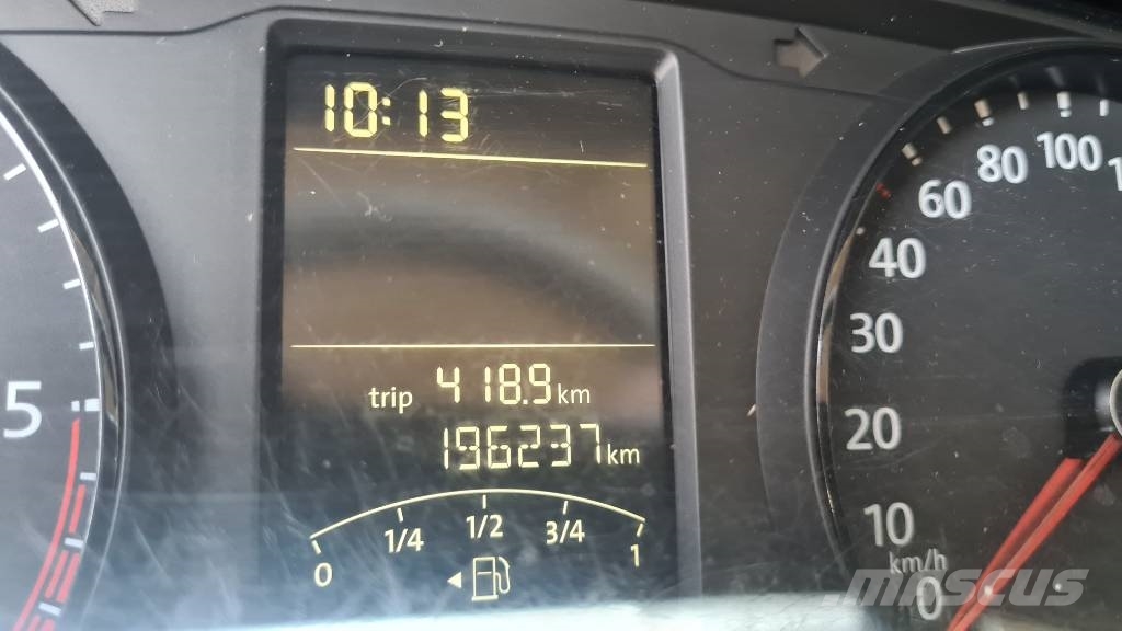 Volkswagen T5 2.0 TDI, Kasten, Werkstattschränke, Klima, AHK Kapali kasa kamyonetler