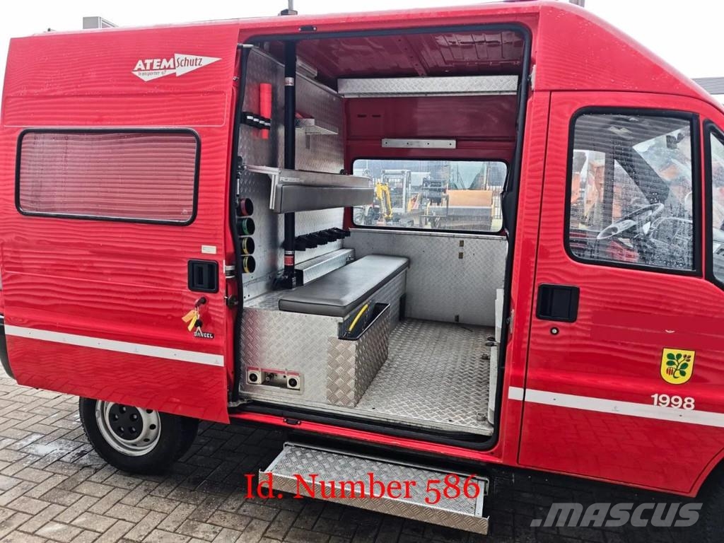 Fiat Ducato Maxi 2.8 id.TD 4x4 14.000 KM Feuerwehr Like Camiones de bomberos