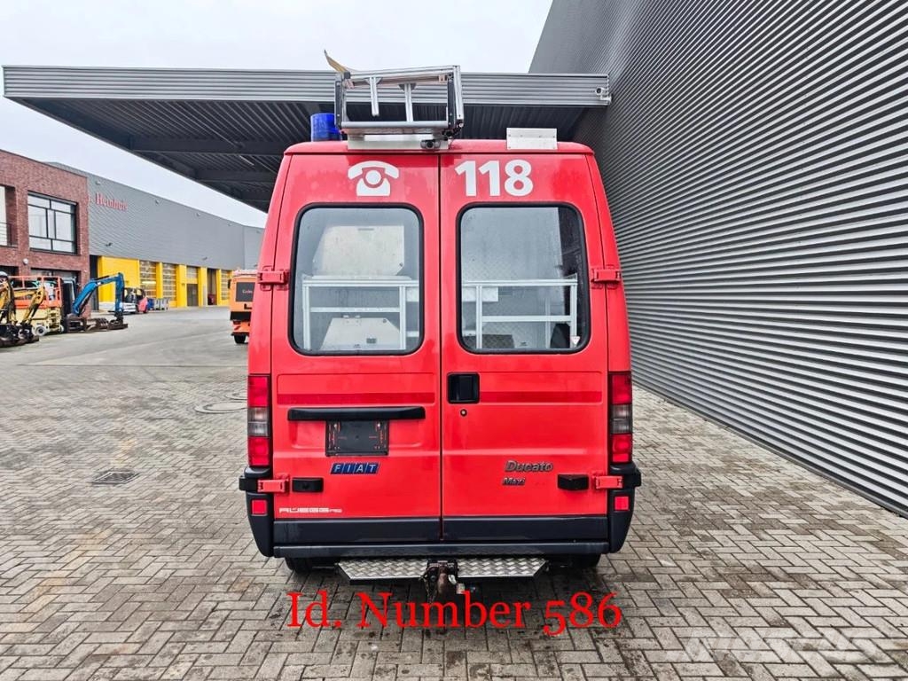 Fiat Ducato Maxi 2.8 id.TD 4x4 14.000 KM Feuerwehr Like Camiones de bomberos