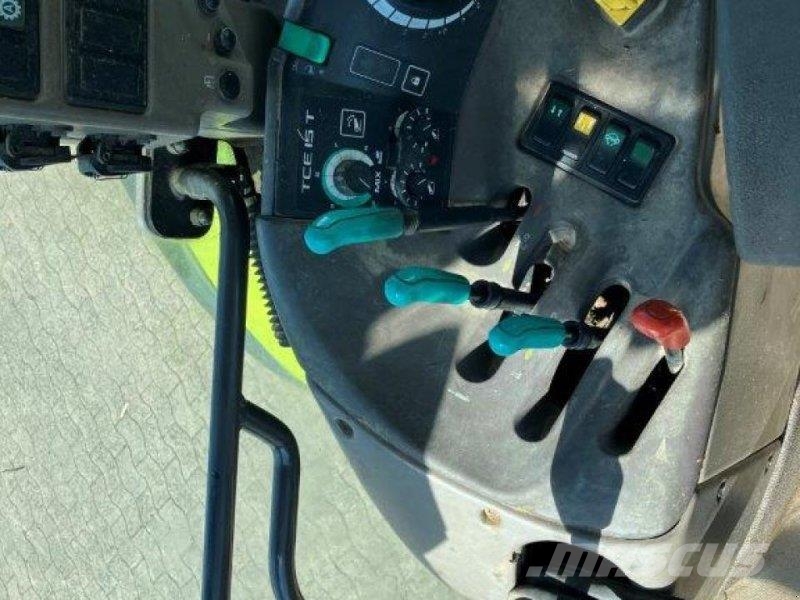 CLAAS Ares 696 Tractoren