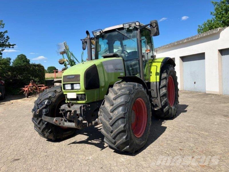 CLAAS Ares 696 Tractoren