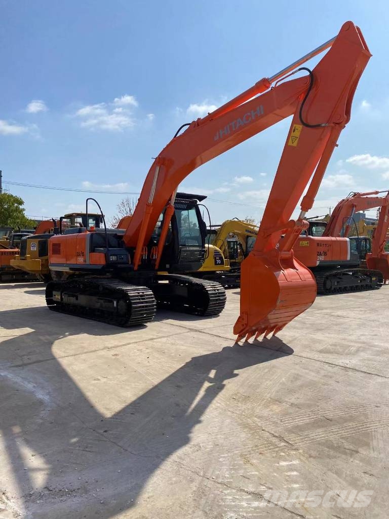 Hitachi ZX 200 Εκσκαφείς με ερπύστριες