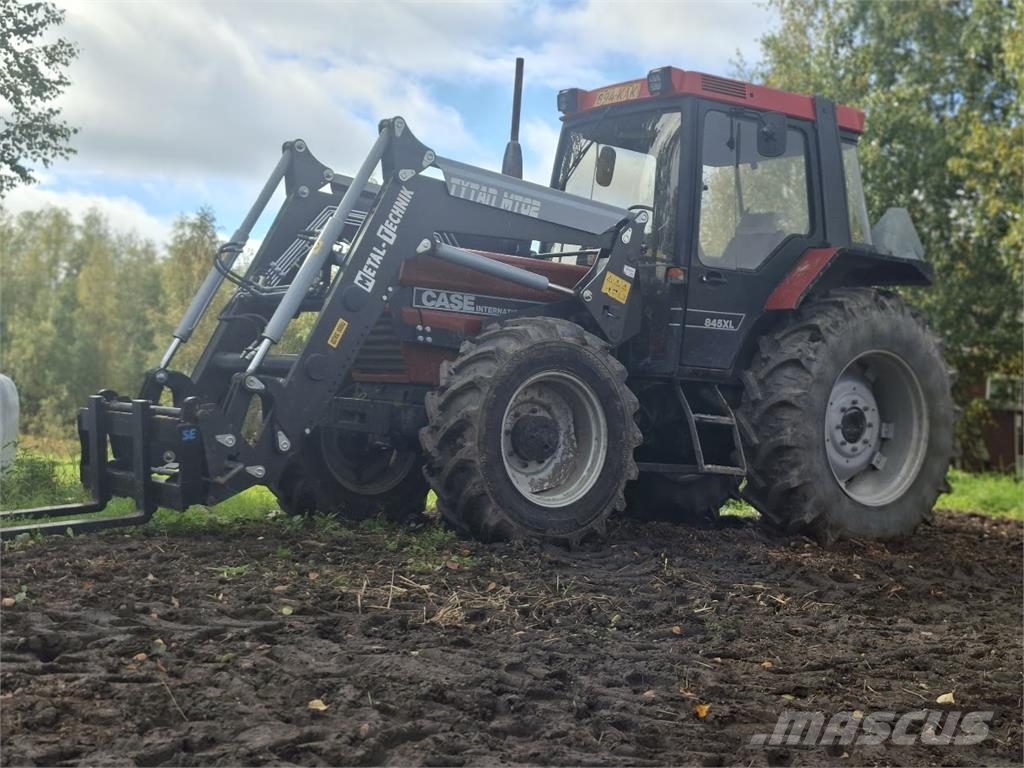 Case IH 845XL Traktori