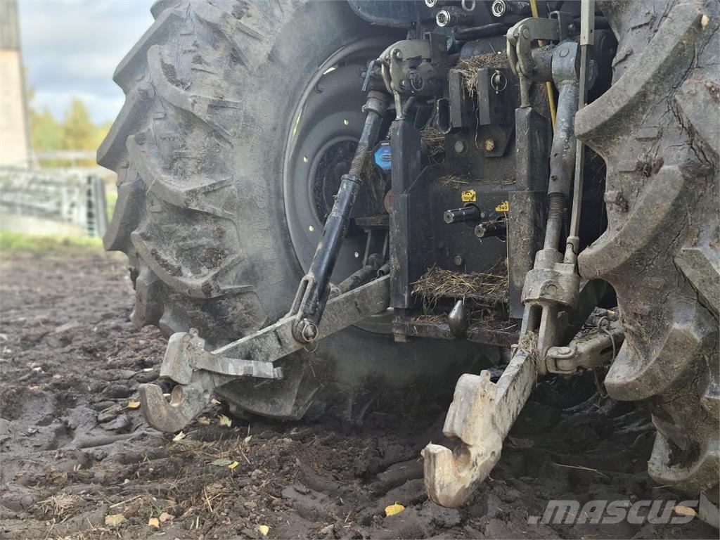 Case IH 845XL Traktori