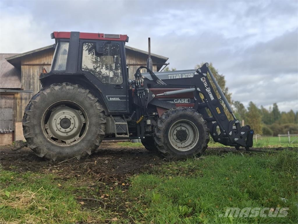 Case IH 845XL Traktori