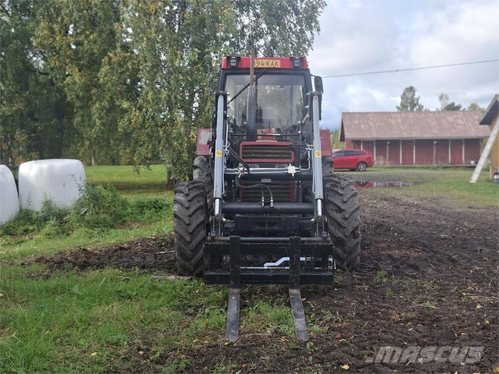 Case IH 845XL Traktori