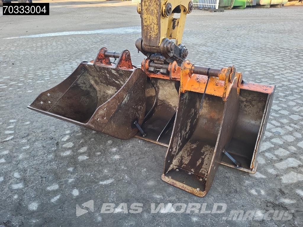 CAT 305 E2 CR Mini rýpadla < 7t