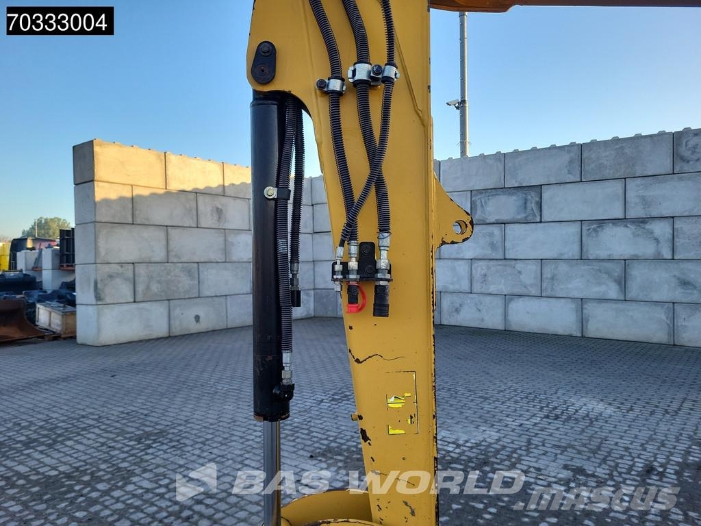 CAT 305 E2 CR Mini rýpadla < 7t