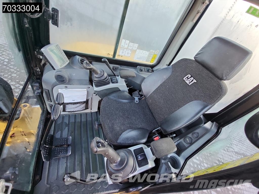CAT 305 E2 CR Mini rýpadla < 7t