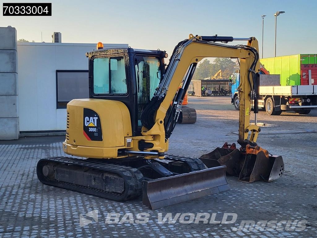 CAT 305 E2 CR Mini rýpadla < 7t
