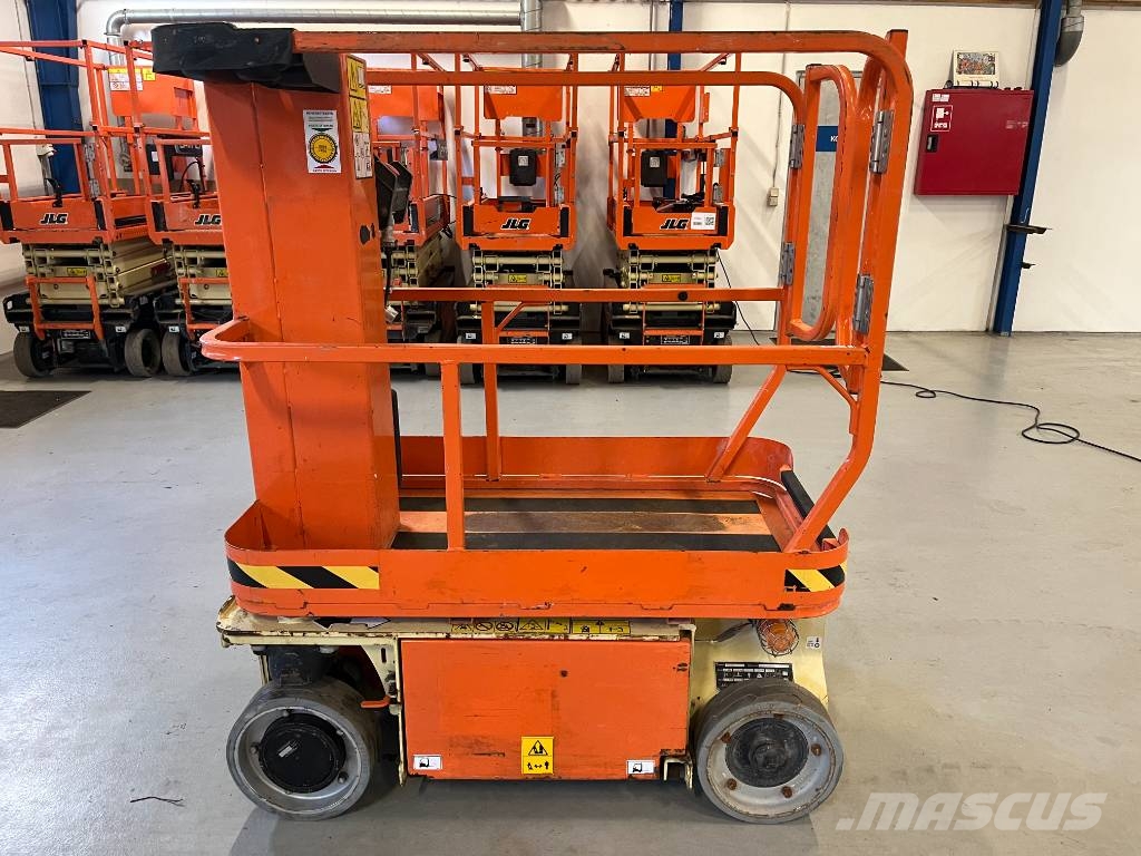 JLG 1230 ES Jarbolne penjajuće platforme
