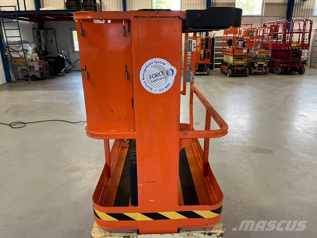 JLG 1230 ES Jarbolne penjajuće platforme