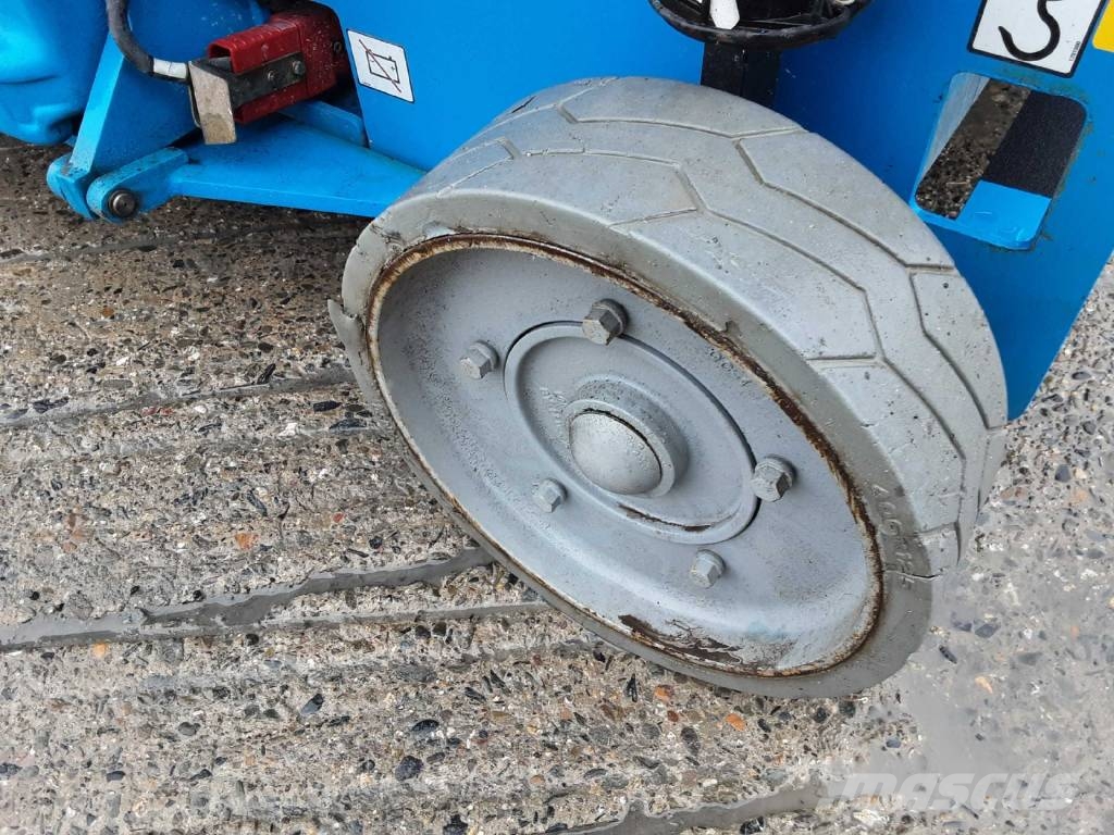 JLG 2646 ES 剪叉式升降机