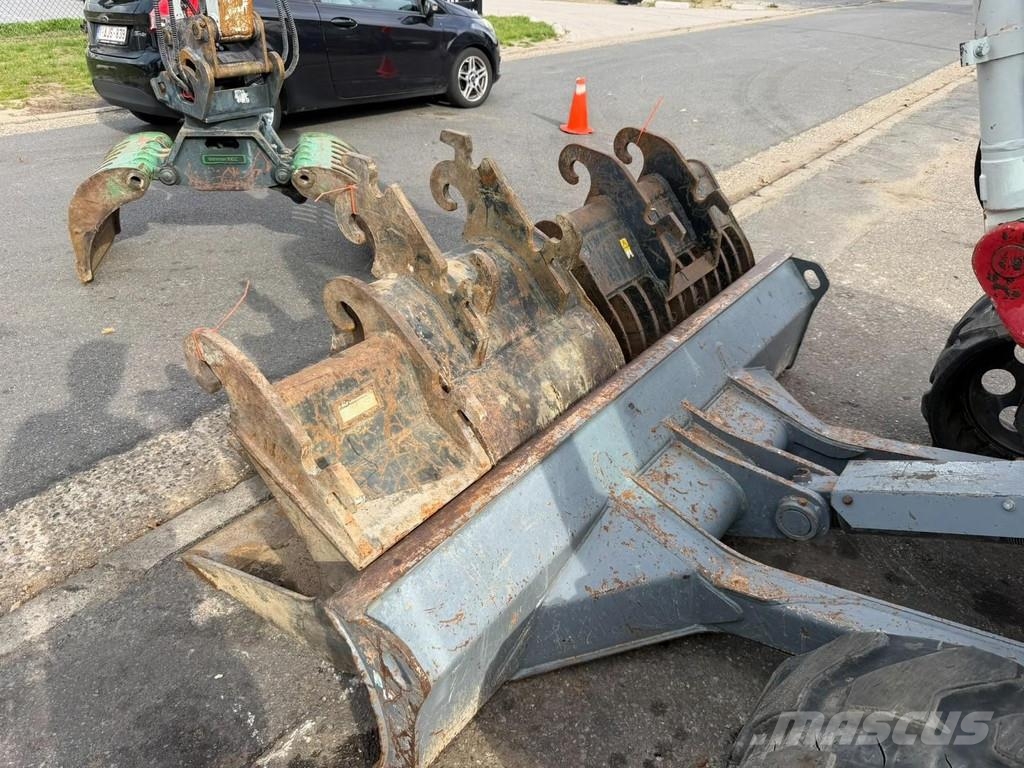 Takeuchi TB290 + SORTEERGRIJPER / SORTING GRAB + 3 BUCKETS Minibagger < 7t