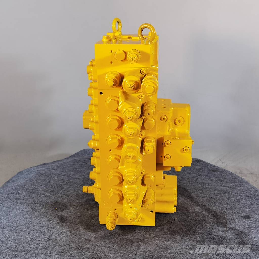Komatsu PC200-7 Main Valve 723-48-22700 723-48-23600 Transmisijos