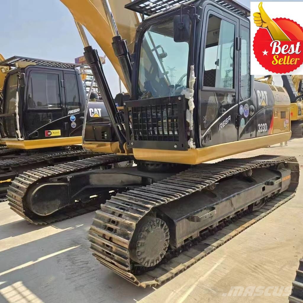 CAT 323 D L Gravemaskiner på larvebånd
