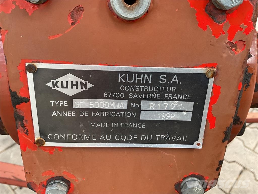 Kuhn GF 5000 مكابس وميبسات التبن