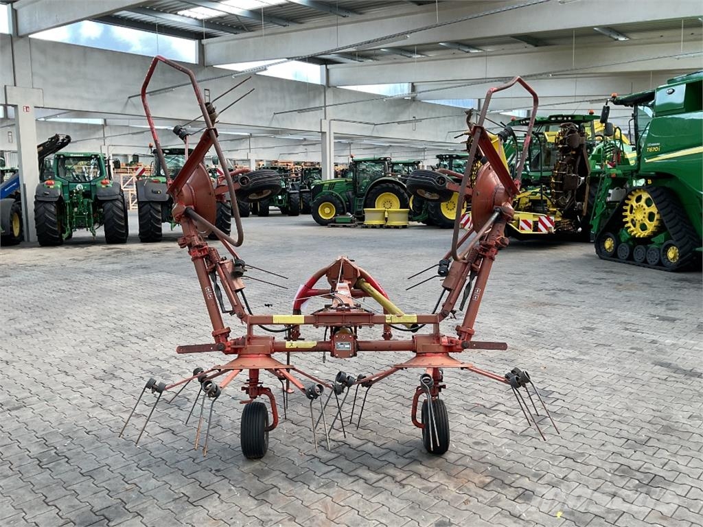 Kuhn GF 5000 مكابس وميبسات التبن