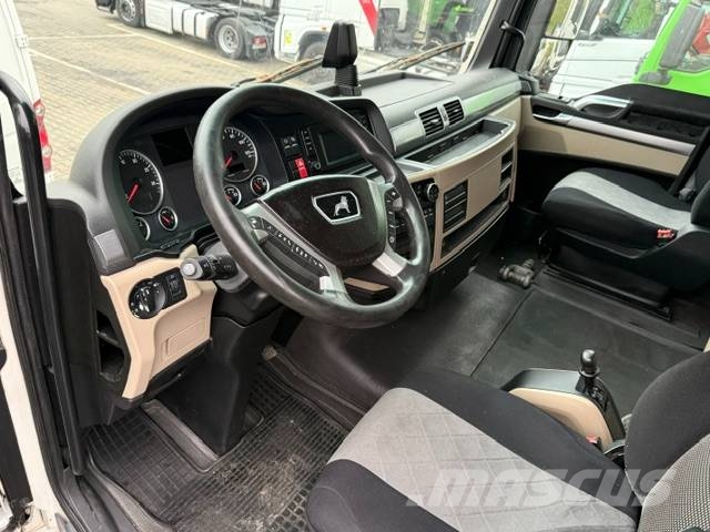 MAN TGX 18.460 XXL Retarder USZKODZONY SILNIK 中古トラクターヘッド | トレーラーヘッド