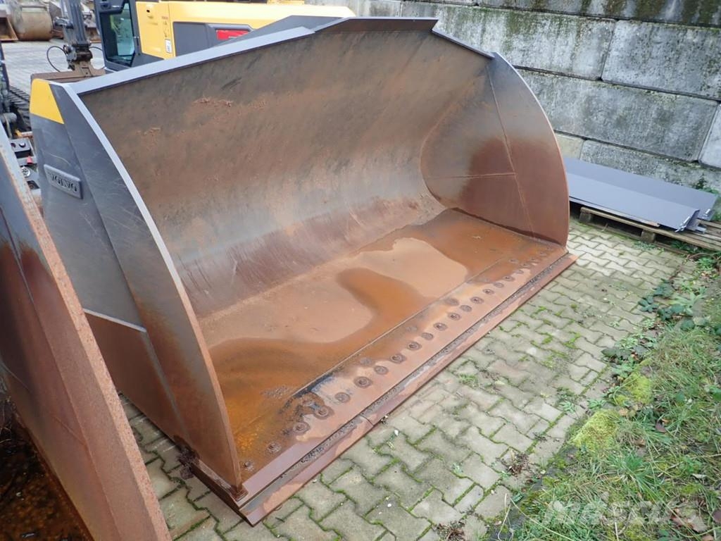 Volvo SW-Rehandlingschaufel 4,7 m³- 3200 mm, U-Messer Muut koneet