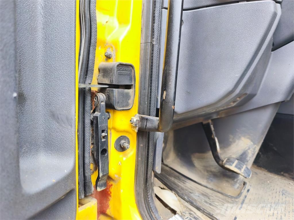 Scania P 380 8×4 Camiones bañeras basculantes o volquetes