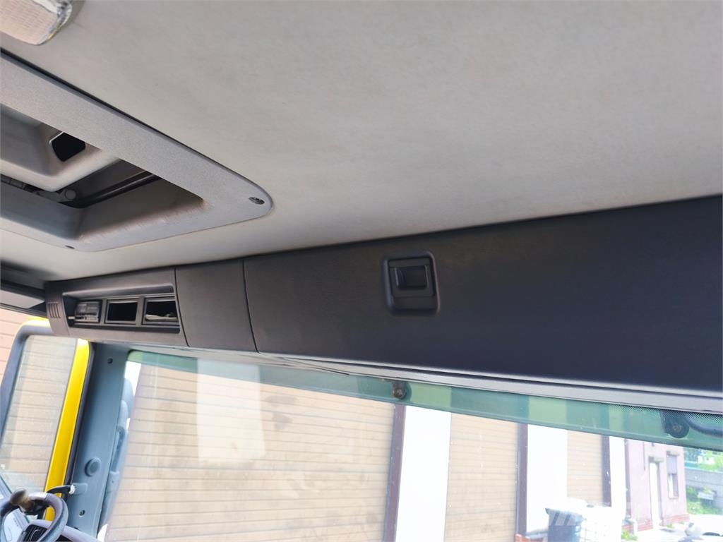Scania P 380 8×4 Camiones bañeras basculantes o volquetes