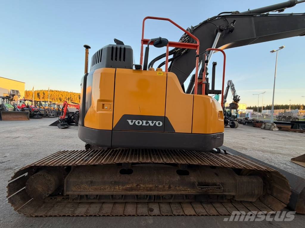 Volvo ECR 235 E Telakaivukoneet