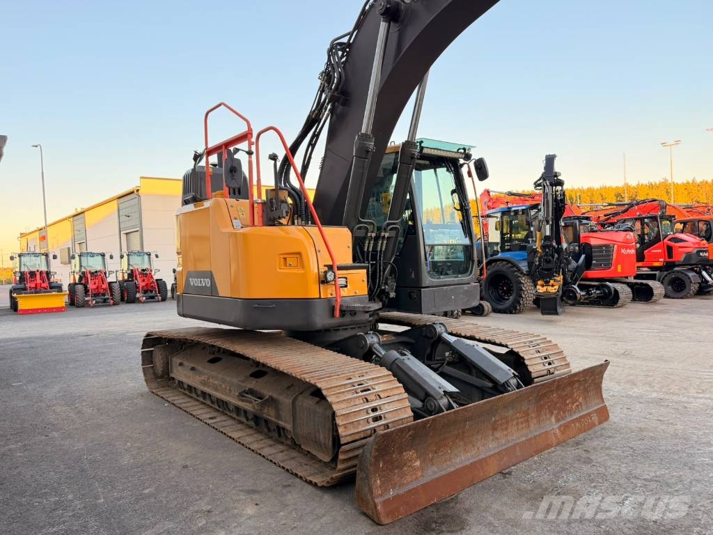 Volvo ECR 235 E Telakaivukoneet