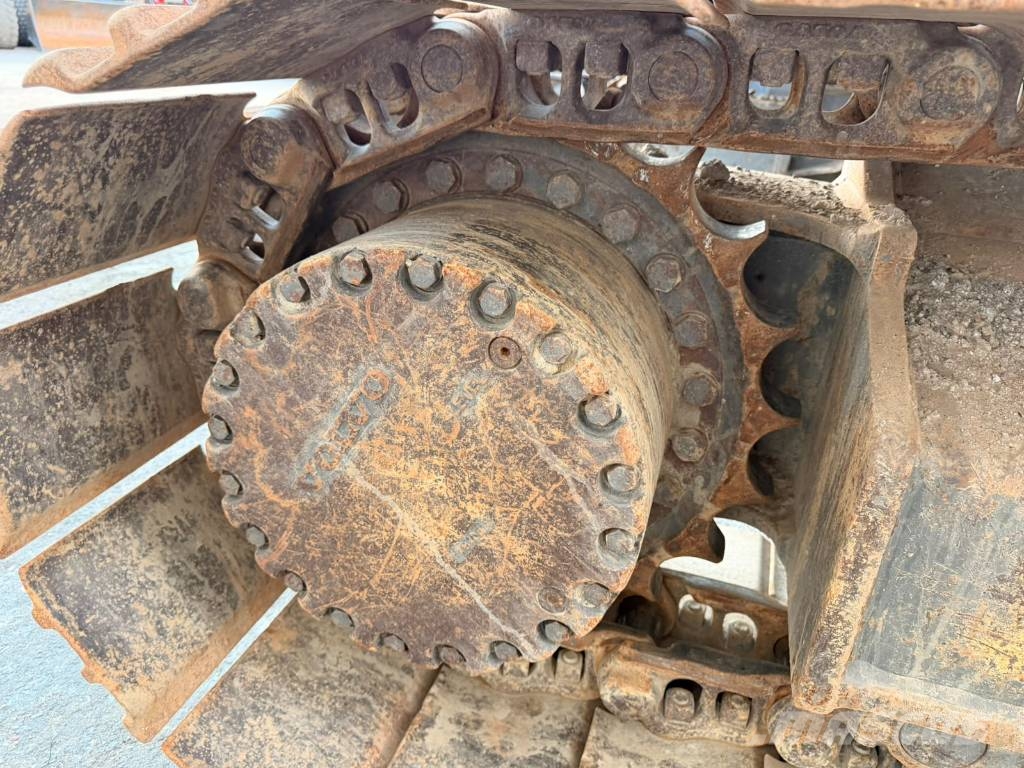 Volvo ECR 235 E Telakaivukoneet