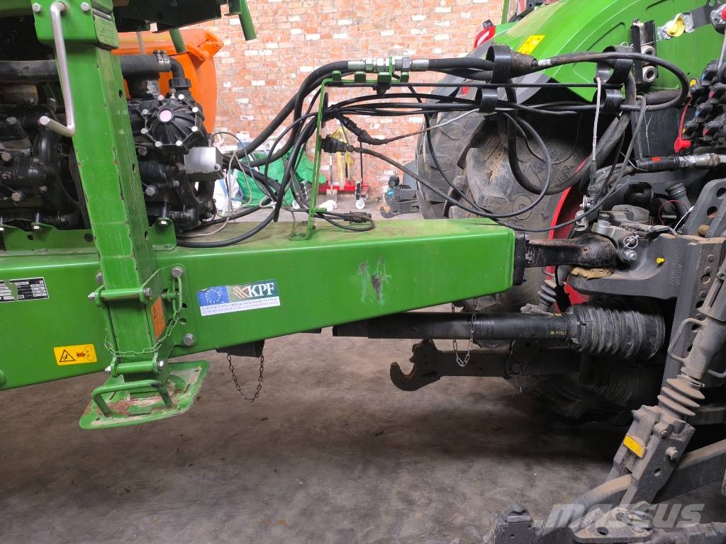Amazone UX 4200 Tažené postřikovače