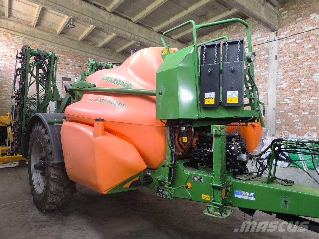 Amazone UX 4200 Tažené postřikovače