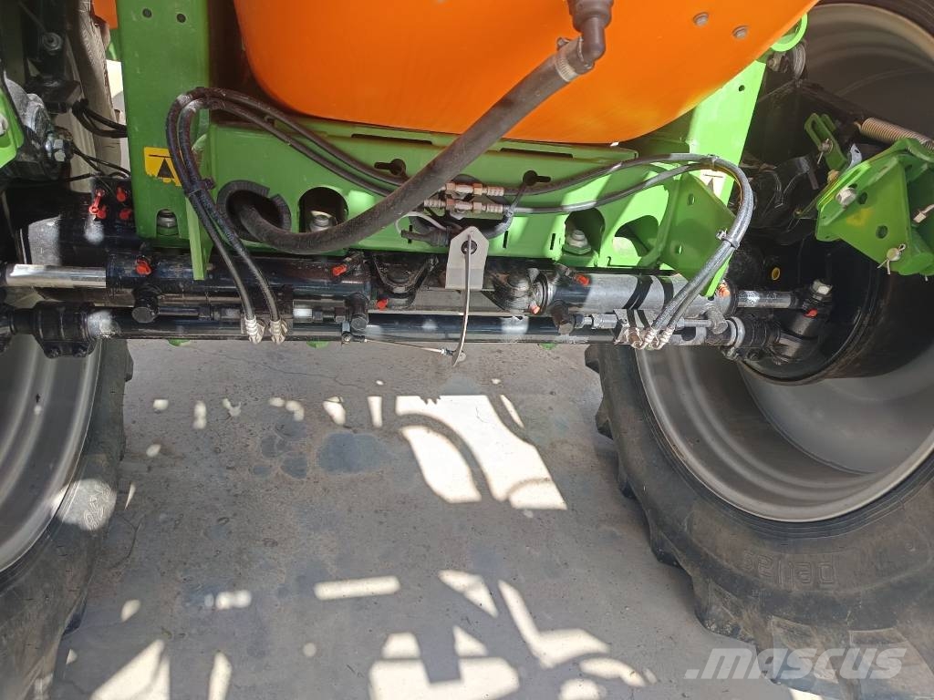 Amazone UX 4200 Tažené postřikovače