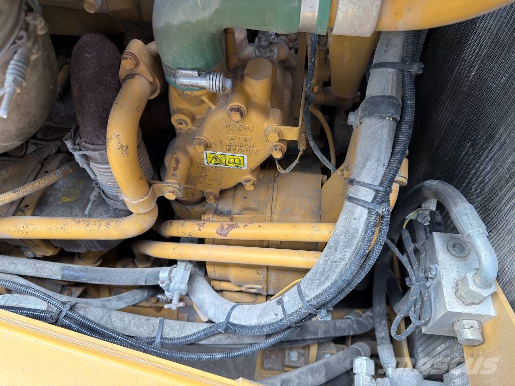 CAT D8T - CE document and TA2 Inspection available Telaketjupuskutraktorit