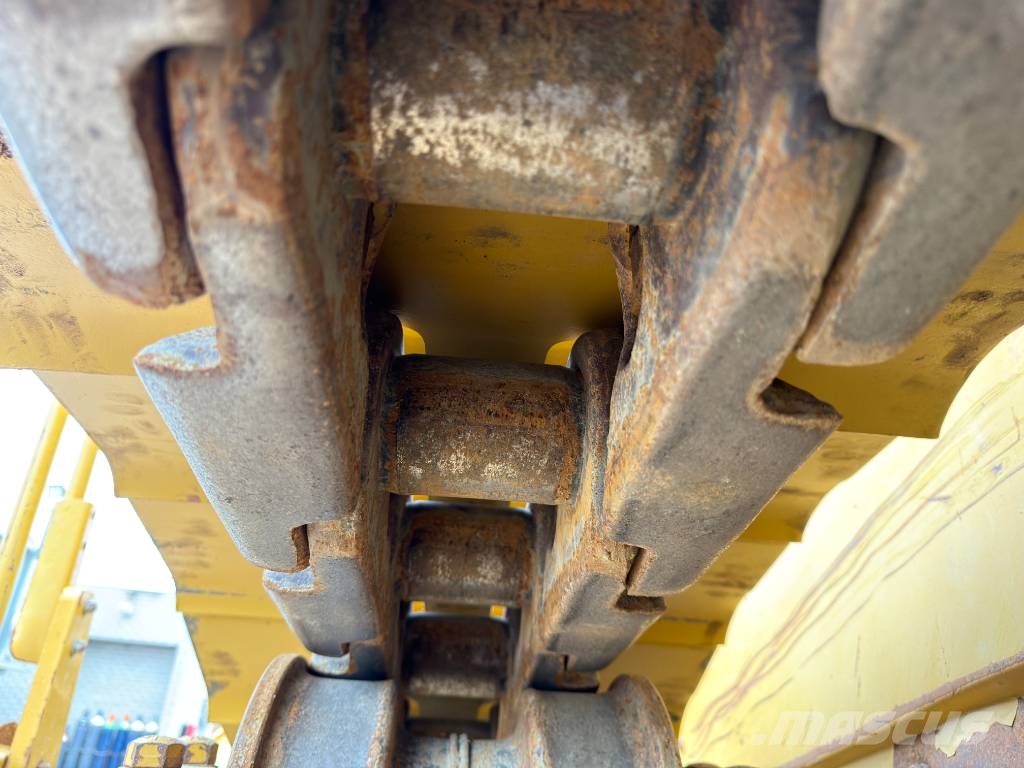 CAT D8T - CE document and TA2 Inspection available Telaketjupuskutraktorit