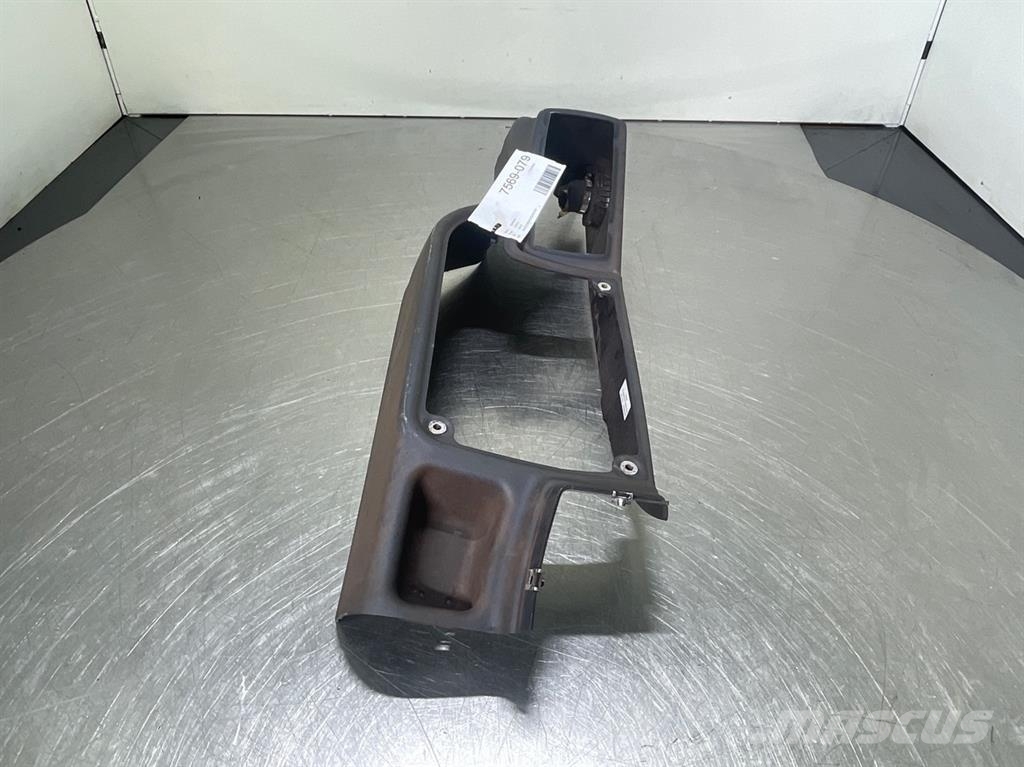 Liebherr L524-11441395-Side Casing Right Kabíny a interiér