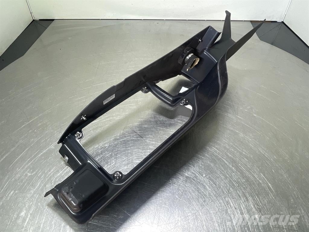 Liebherr L524-11441395-Side Casing Right Kabíny a interiér