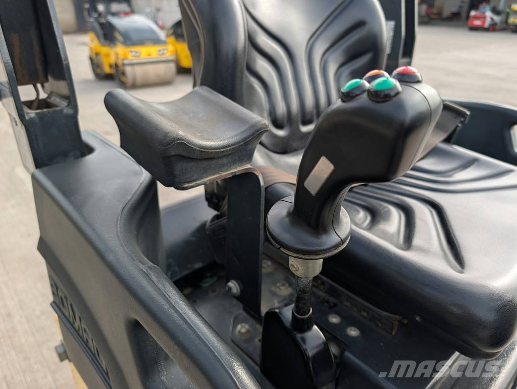 Bomag BW 120 AD-5 Rodillos de doble tambor