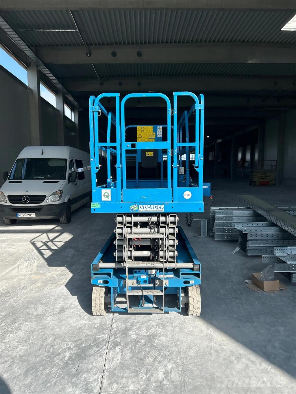 Genie GS 3246 رافعات مقصية الشكل