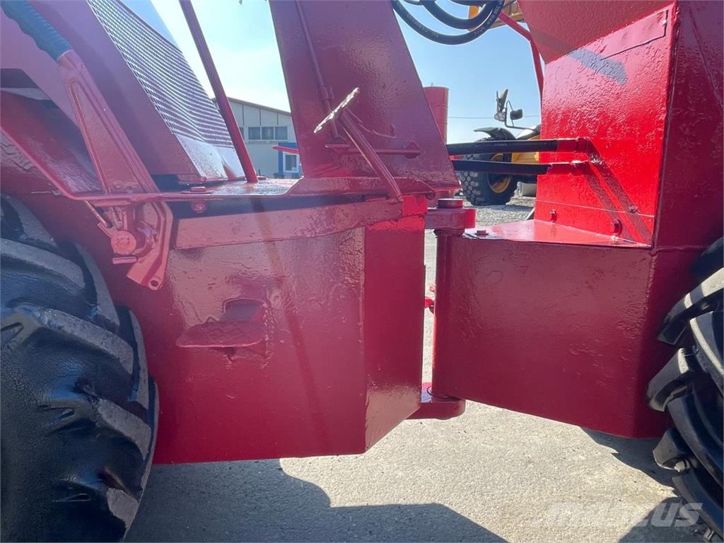 Weidemann 1302 Neuer Preis! لوادر وحفارات أمامية