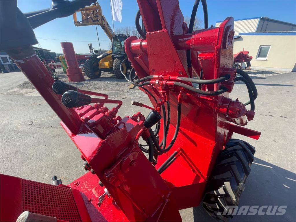 Weidemann 1302 Neuer Preis! لوادر وحفارات أمامية