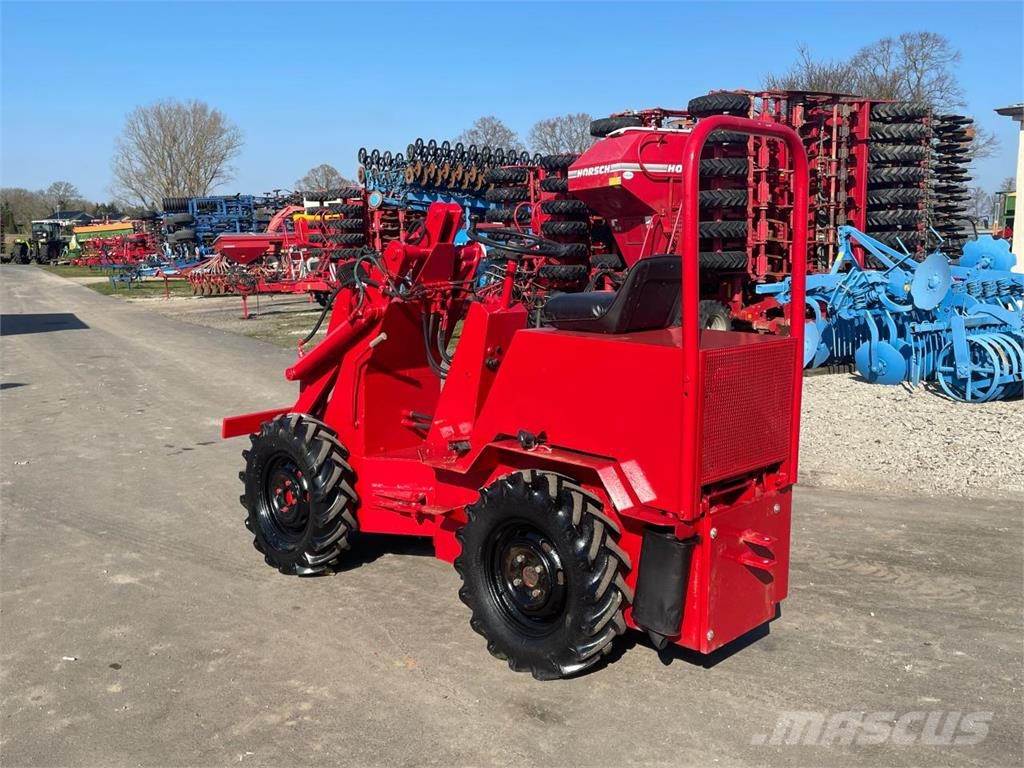 Weidemann 1302 Neuer Preis! لوادر وحفارات أمامية