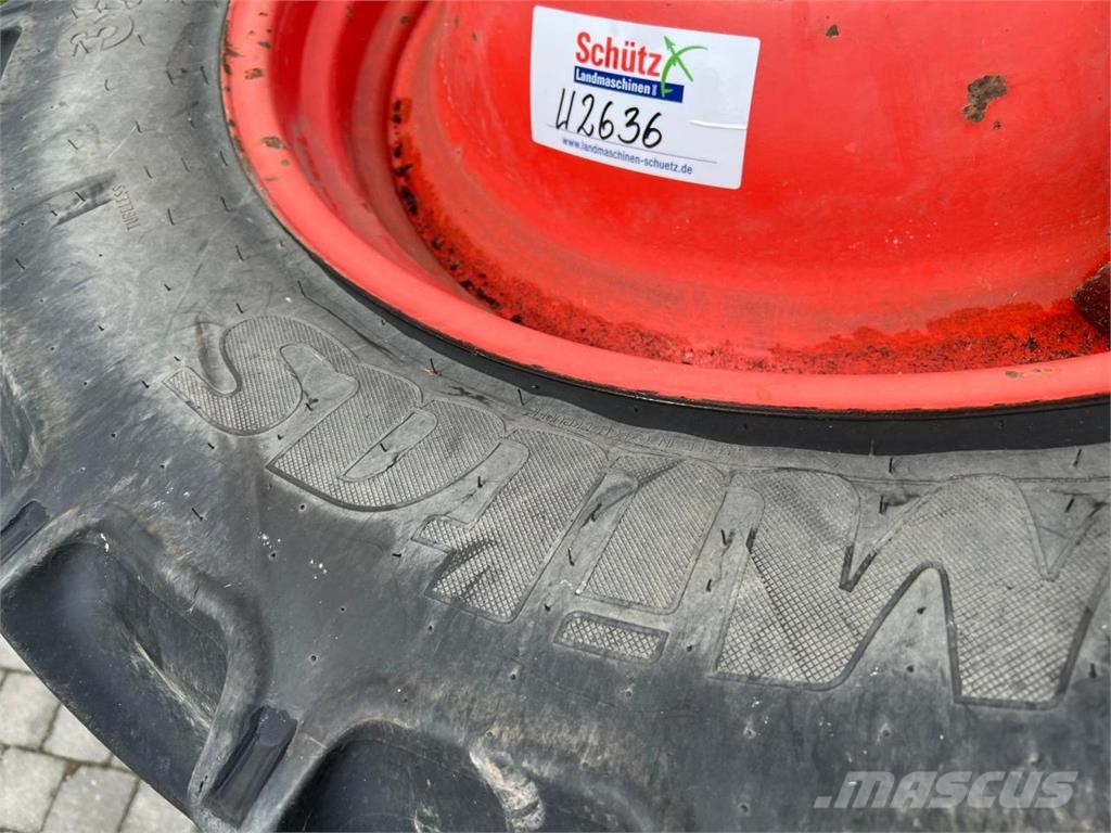 Fendt Pflegeräder 2,25m Spur Fendt 720/820 Other tractor accessories
