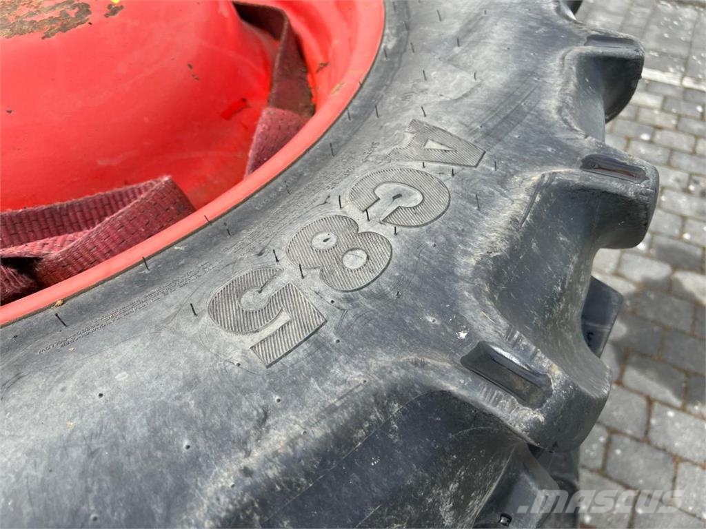 Fendt Pflegeräder 2,25m Spur Fendt 720/820 Other tractor accessories