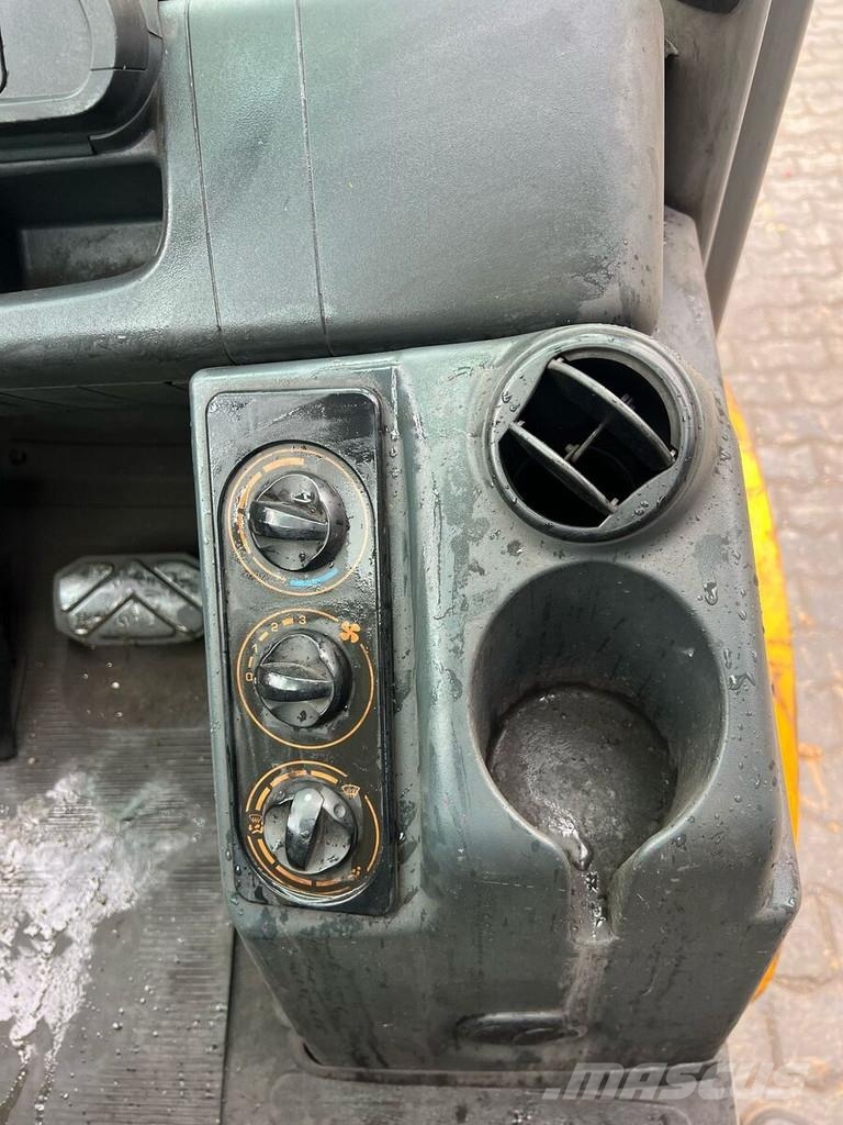Jungheinrich TFG 435 S LPG forklifts
