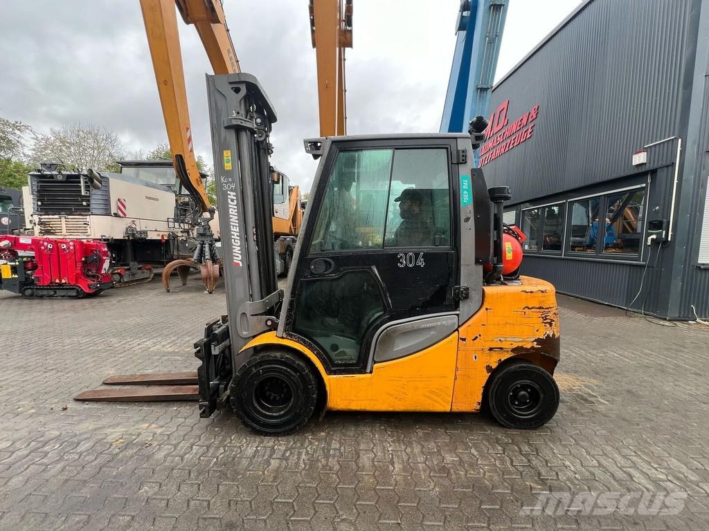 Jungheinrich TFG 435 S LPG forklifts