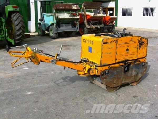 JCB VDM62 牽引式ローラ